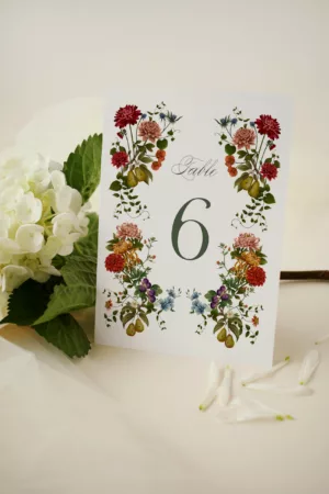 Nom et numéro de table mariage automnal – Collection Songes d’Automne, Maison Célestine