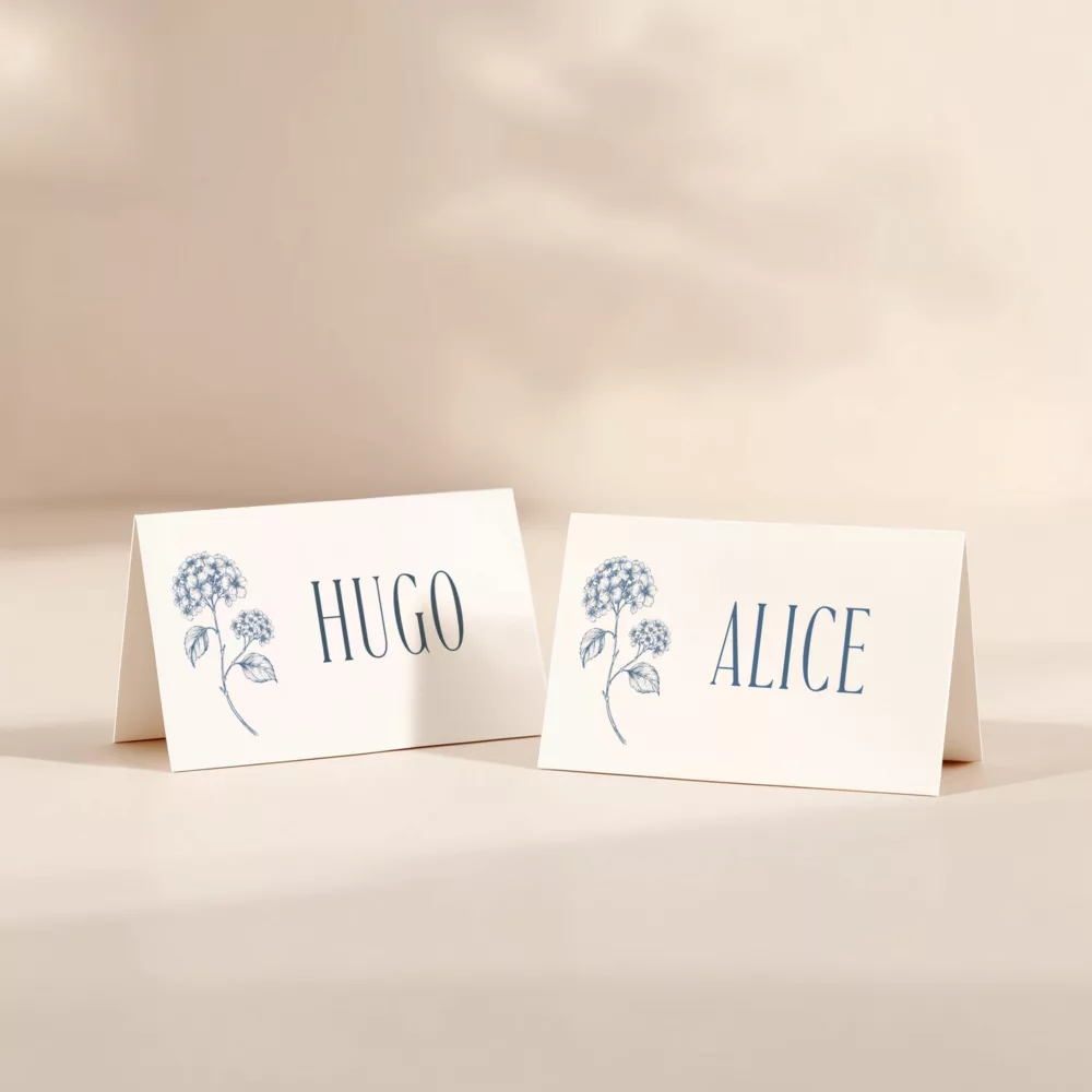 Marque-place mariage Côte Basque avec illustration d’hortensia