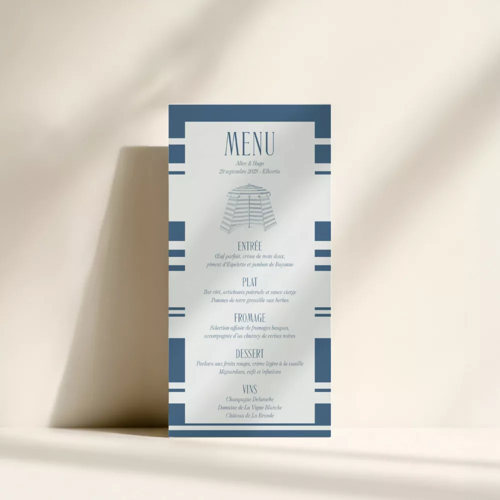 Menu mariage Côte Basque avec cabine de plage et rayures du linge basque